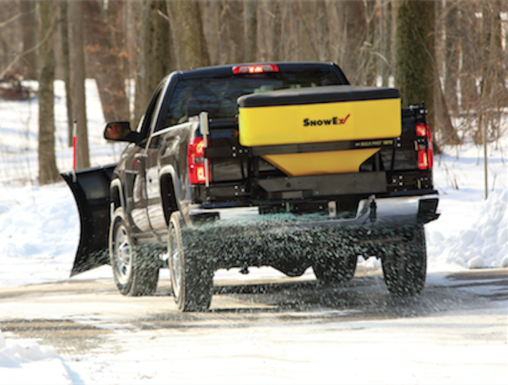 Content Dam Up En Articles 2016 03 Truck Accessory Tailgate Spreaders For Ice Control On Roads Parking Lots Leftcolumn Article Thumbnailimage File