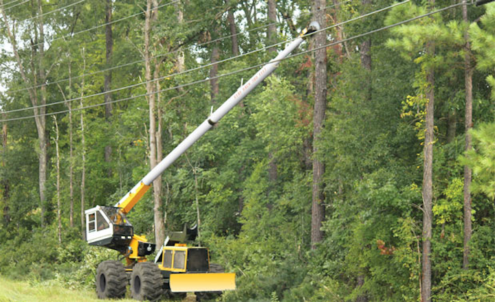 Content Dam Up En Articles 2016 07 Line Maintenance All Terrain Tree Trimmer Leftcolumn Article Thumbnailimage File