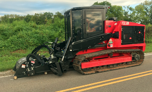 Content Dam Up En Articles 2016 09 Construction Equipment Track Carrier Approved For Asphalt Improvement Projects Leftcolumn Article Thumbnailimage File