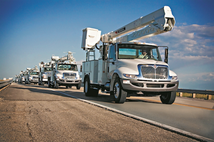 Content Dam Up En Articles 2016 10 Online Driver Safety Training Courses For Medium Duty Utility Trucks Leftcolumn Article Thumbnailimage File