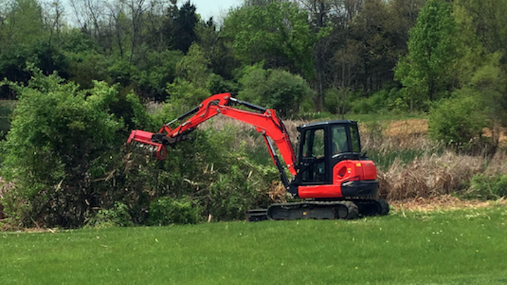 Content Dam Up En Articles 2017 05 Construction Equipment Excavator Bull Hog Mulching Attachment For Midi Size Excavators Leftcolumn Article Thumbnailimage File
