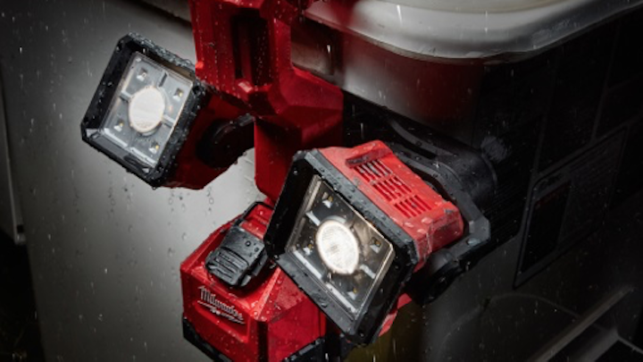 Content Dam Up En Articles 2017 06 Work Light Utility Bucket Light Offers 500 Yard Beam Distance Leftcolumn Article Thumbnailimage File