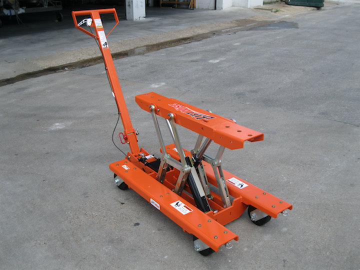 Content Dam Up En Articles 2017 08 Utility Supplies Lift Table Lifts And Lowers Wide Range Of Parts Into Position Leftcolumn Article Thumbnailimage File