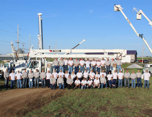 Content Dam Up En Articles 2017 09 Utility Vehicles Global Utilities Customers Dealers Participate In 39th Annual Hands On Seminar Leftcolumn Article Thumbnailimage File