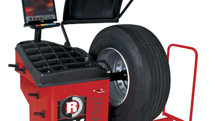 Content Dam Up En Articles 2017 10 Truck Tires Wheel Balancer Quickly Accurately Balances A Wide Array Of Wheels Leftcolumn Article Thumbnailimage File