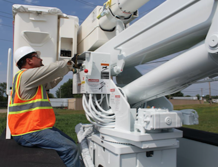 Content Dam Up En Articles 2017 12 Commonly Overlooked Annual Inspection Items On Aerial Devices And Digger Derricks Leftcolumn Article Thumbnailimage File