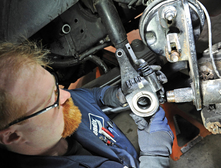 Content Dam Up En Articles Print Volume 22 Issue 2 Product Focus Vehicles Accessories Preventive Maintenance Tips For Foundation Drum And Air Disc Brakes Leftcolumn Article Thumbnailimage File