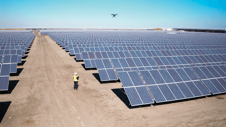 Content Dam Up Native Advertising 2019 04 Solar Panel Inspection Main Image